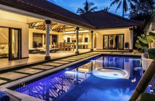 Jungut Batu Villa | Villa Lotus Lembongan