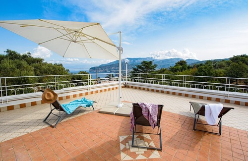 Priora Villa | Villa Louise