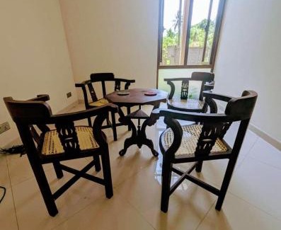 Seeduwa - Katunayake Villa | Villa Lovi Tree