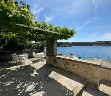 Municipality of Omisalj Bed & Breakfast | Villa Lovorka by VILLA EVA