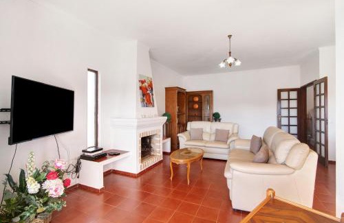 Castelo Villa | Villa Luísa Galé