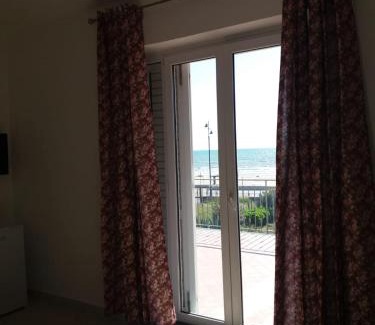 Mondragone Bed & Breakfast | villa lucia