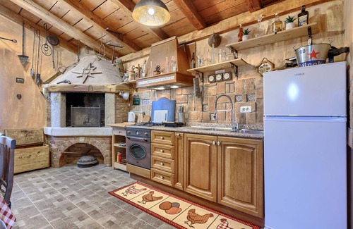 Radini House | Villa Lucky by Interhome