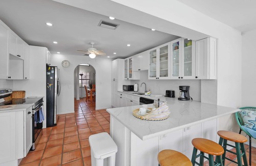 Eight Lakes Villa | Villa Lucy, a splendid pool home with eastern exp.