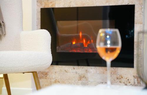 Mali Radic Villa | Villa LUXIA Luxury Retreat with Private Pool & Jacuzzi
