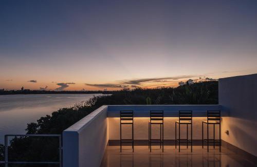 Miyakojima Villa | Villa M BAYFRONT YONAHA -Pool&Sauna Retreat-