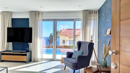 Canico Villa | Villa Madeira by LovelyStay