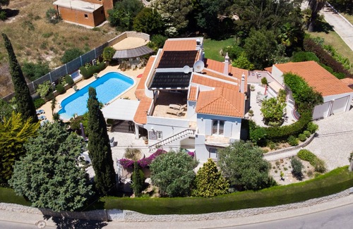 Vale de Covo Villa | Villa Madrugada - Private swimming pool, walking distance to town centre & beach