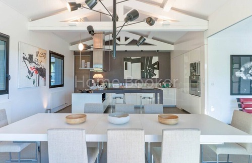 Ramatuelle Villa | Villa Maelle Summary: