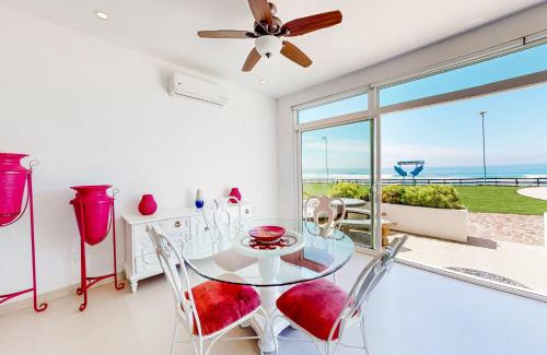La Paloma Villa | Villa Magenta 47 - Playa Arcangel