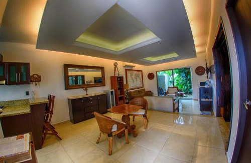 Chetumal House | Villa Magistral