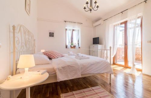 Butkovici Villa | Villa Maja