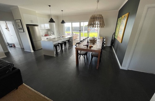 Waterhouse House | Villa Malmo - Robe, South Australia