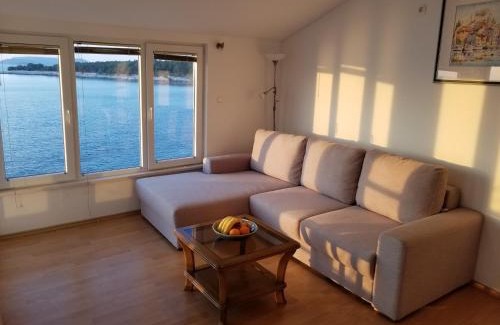 Primosten Burnji Apartment | Villa Malo Misto