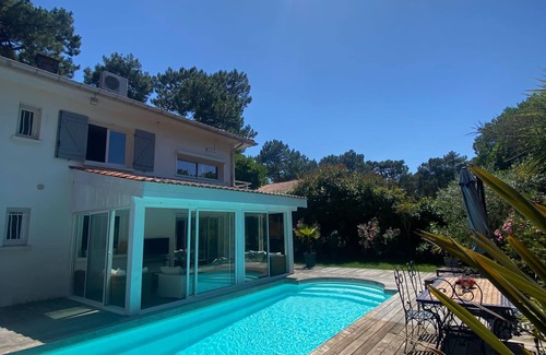 Biscarrosse Plage Villa | Villa Maluel, 18 guests, Pool, Walk to Beach