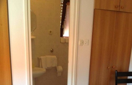 Ist Apartment | Villa Manda