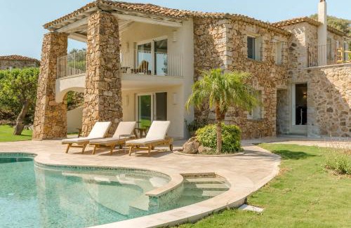 Castiadas Villa | Villa Mandorlo a soli 500 mt dal mare con piscina privata e vista mare