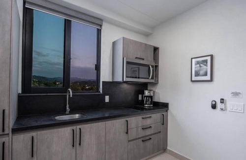 San Francisco Condo | Villa Mango 2 bed with jungle view