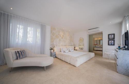 Sunset Road Villa | Villa Manis Cantik