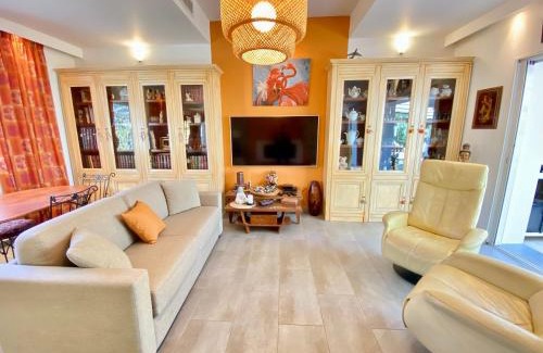 La Bocca Nord Villa | Villa Manolyn By SCLS Locations