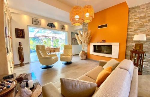 La Bocca Nord Villa | Villa Manolyn By SCLS Locations