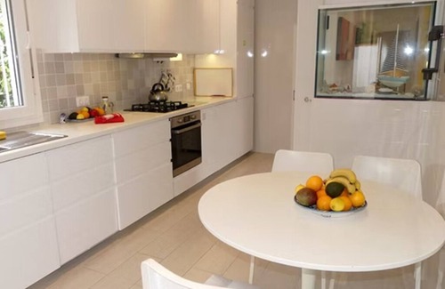 Caleta de Velez Ski Chalet | Villa Mara is a luxurious villa in Caleta de Vélez, Costa del Sol.