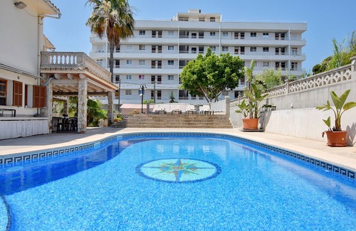 Les Meravelles Villa | Villa Maravillas next to the beach with a pool, garden and terraces