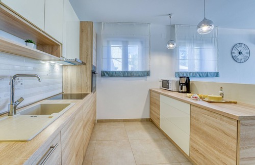 Sveti Anton House | Villa Mare With Private Pool And Garden, Malinska, Croatia