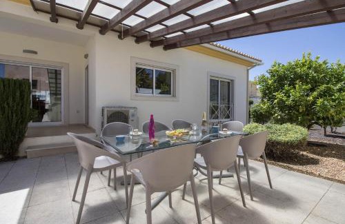 Gale Villa | Villa Maresia