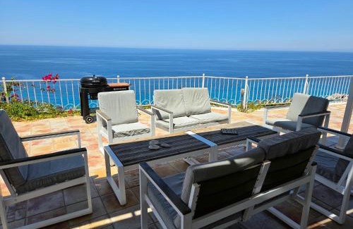 Agios Nikitas House | Villa Margaux Kathisma, Breathtaking VIEWS & Unforgettable SUNSETS - Minutes from Most Iconic BEACH