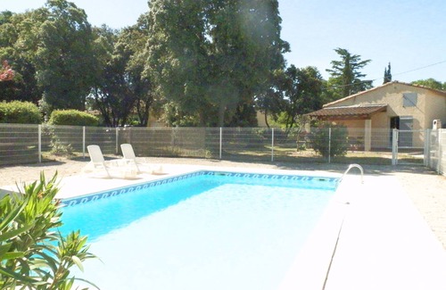Vaucluse House | Villa Marguerite at the foot of Mont Ventoux