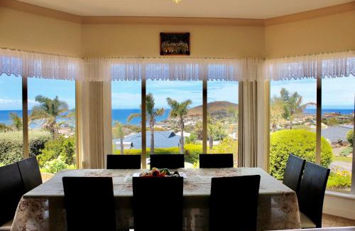 Encounter Bay House | "Villa Marie"- Pet-Friendly