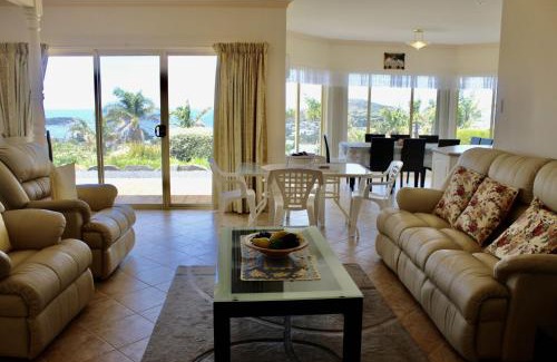 Encounter Bay House | "Villa Marie"- Pet-Friendly