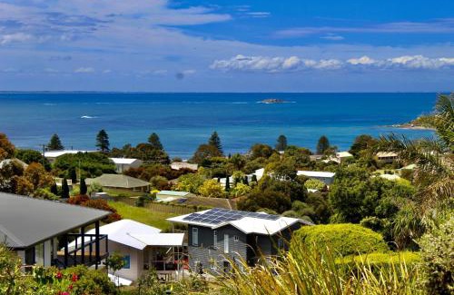Encounter Bay House | "Villa Marie"- Pet-Friendly