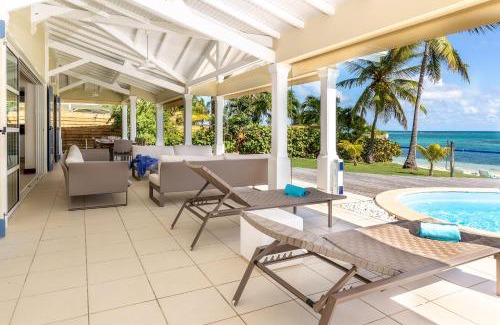 Saint-Francois Villa | Villa Marine 5 étoiles sur la plage du lagon à deux pas du golf