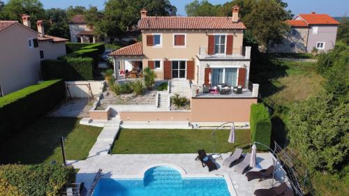 Santalezi Villa | Villa Marion