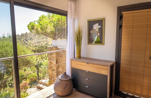 Cap Benat Villa | Villa Mariposa Gaou Bénat, panoramic sea view and Mediterranean garden