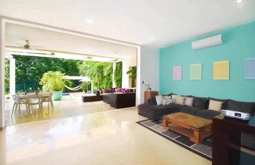 Playacar Fase II Apartment | Villa Mariposa with private pool Jacuzzi und Incl services