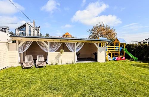 Wladyslawowo House | Villa Martii Władysławowo - Apartamenty i Pokoje z Aneksami Kuchennymi
