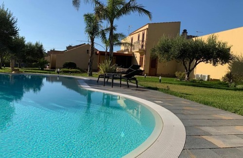 Castelluzzo Villa | Villa Martina with pool for exclusive use, a few steps from the sea for families