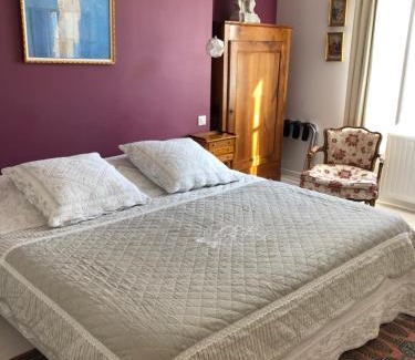 Amboise House | Villa Mary