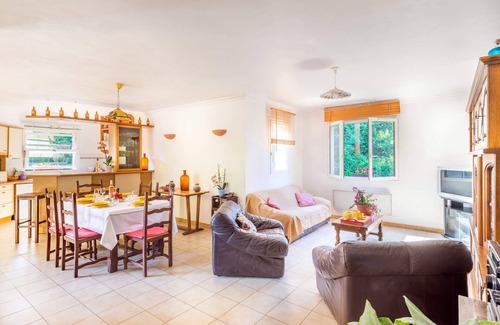 Peymeinade Villa | Villa Mas des Fleurs by Villa Plus