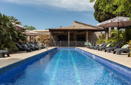 Vilanova I la Geltru Villa | Villa 'Masia Notari Casabona' with Private Pool, Wi-Fi and Air Conditioning