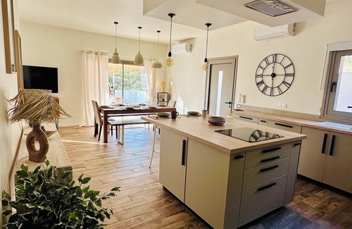 Roquefort-la-Bedoule Villa | Villa Mathaia Cassis, with swimming pool