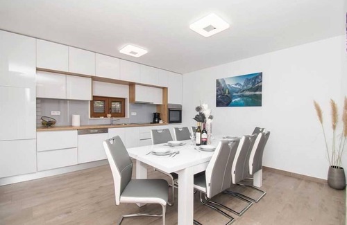 Stankovci Villa | Villa Meadow with swimming pool