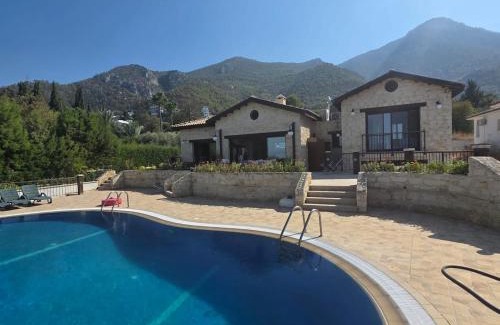 Bellapais Villa | Villa Melandra
