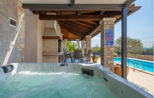Melnica Villa | Villa Melnica by Villas Guide