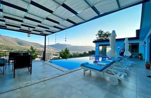 Kas Villa | Villa Menekiş / Kalkan