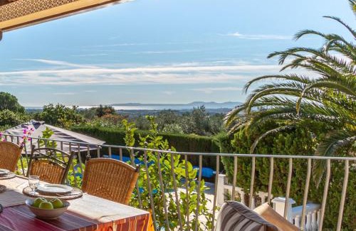 Pau Villa | Villa Mestral by Interhome