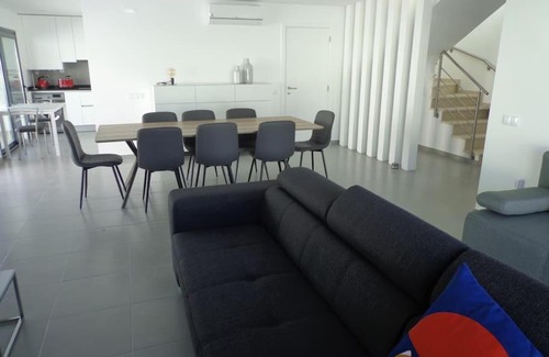 Sao Martinho do Porto House | Villa met het rustige strand van Salgado op wandelafstand